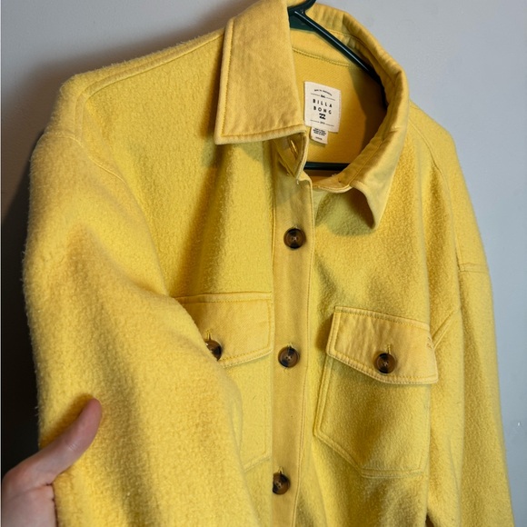 Billa Bong Yellow Shacket - Picture 2 of 3